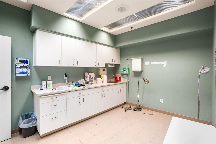 More Photos Of 120 Northview Rd, Sedona Skilled Nursing Facility For Sale