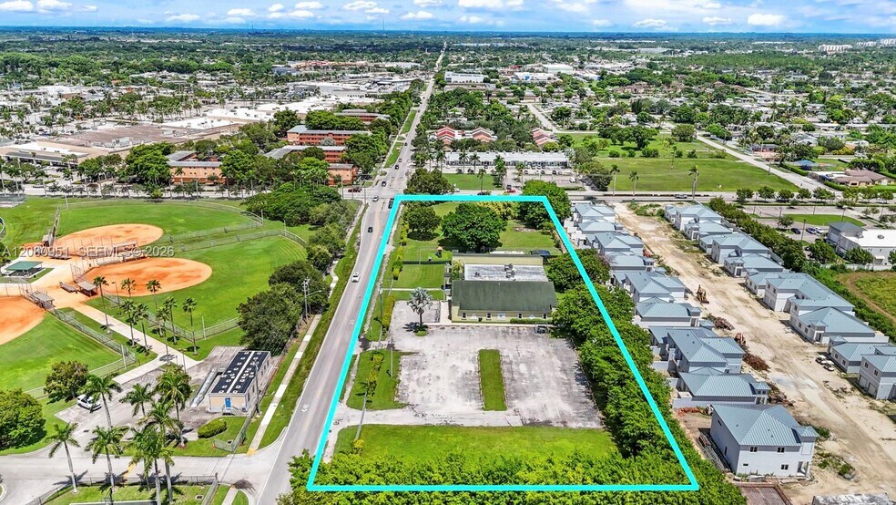More Photos Of 735 NE 12th Ave, Homestead Land For Sale