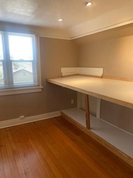 More Photos Of 2606 N Ventura Ave, Ventura Office For Lease
