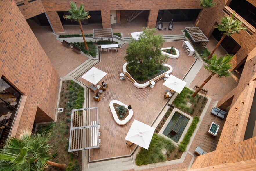 More Photos Of 4041 MacArthur Blvd, Newport Beach Unknown For Lease