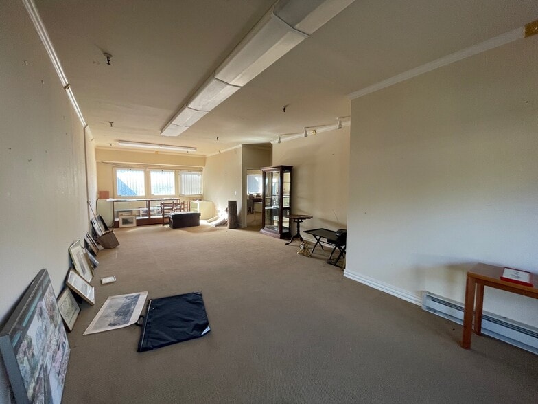 More Photos Of 1550 Tiburon Blvd, Tiburon Unknown For Lease