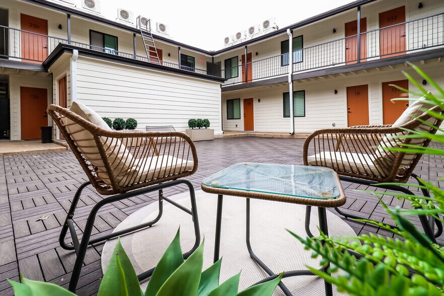 More Photos Of 1519 Annex Ave, Dallas Apartments For Sale