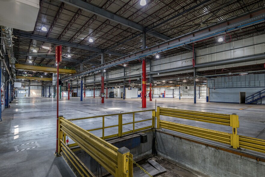 More Photos Of 28 Pond View Dr, Scarborough Manufacturing For Lease