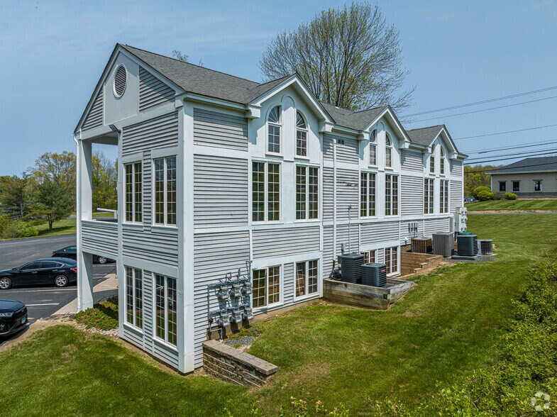 More Photos Of 384 Merrow Rd, Tolland Medical For Lease