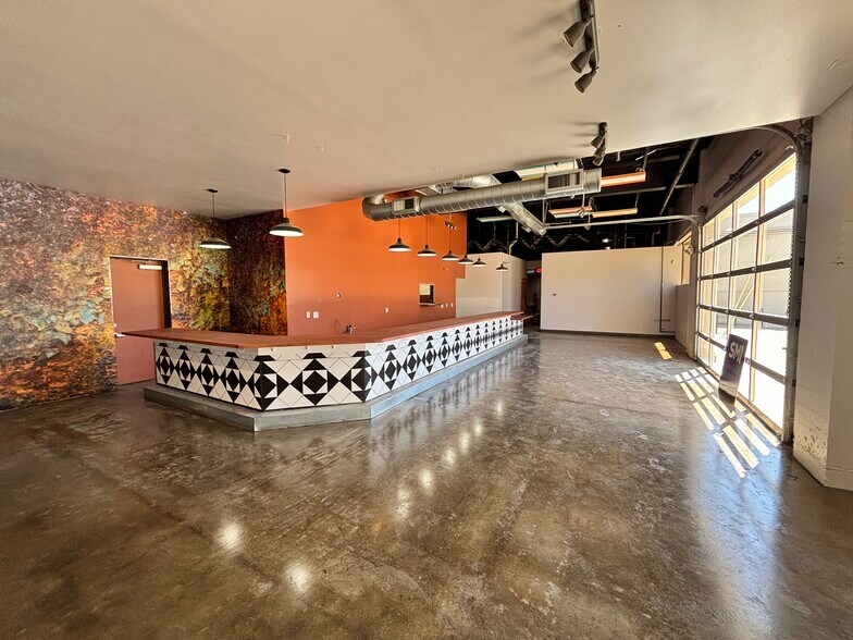 More Photos Of 576 Patterson St NW, Salem Warehouse For Lease