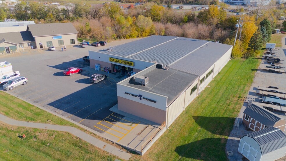 More Photos Of 1205 S Locust St, Glenwood Storefront For Sale