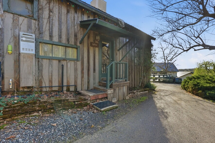 More Photos Of 21645 Parrotts Ferry Rd, Sonora Specialty For Sale