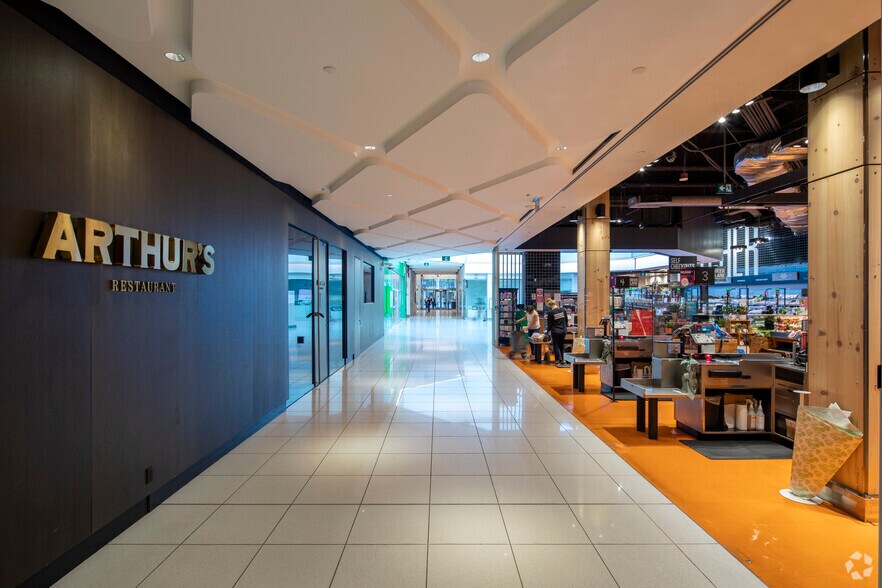 More Photos Of 22 St Clair Ave E, Toronto Office For Lease