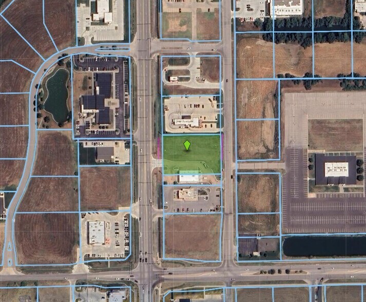 More Photos Of 37th and Maize, Maize Land For Lease