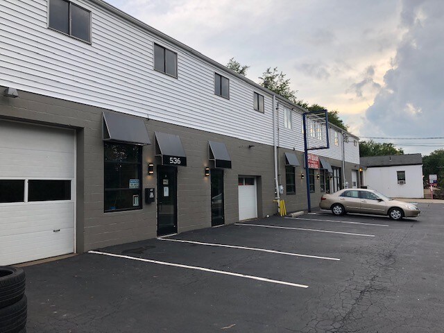 More Photos Of 534-536 Valley Brook Rd, Venetia Storefront Retail Office For Lease
