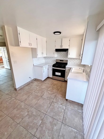 More Photos Of 1109 Alpha Rd, Turlock Apartments For Sale