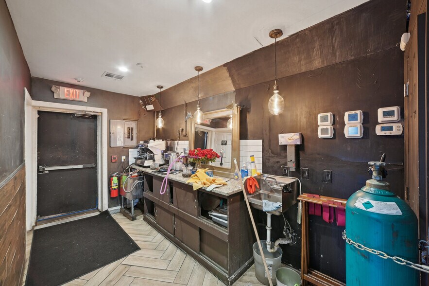More Photos Of 487-489 21st Ave, Paterson Bar For Sale