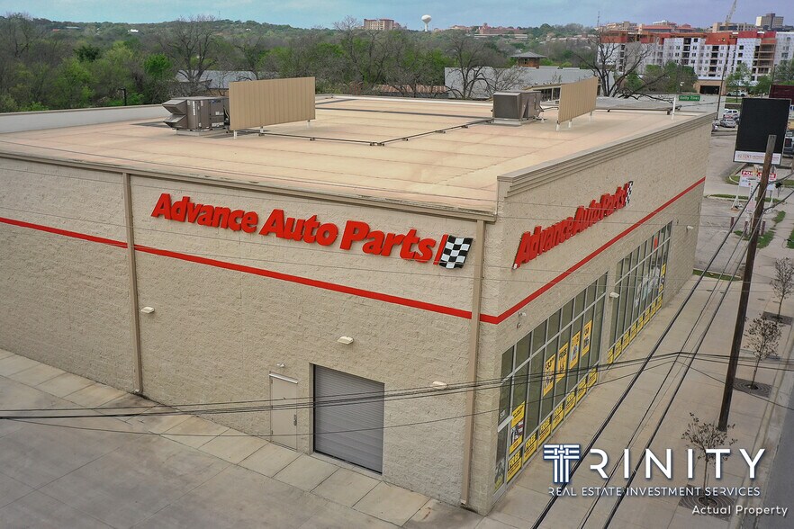 Primary Photo Of 510 S Guadalupe St, San Marcos Freestanding For Sale