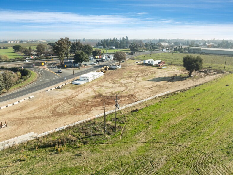 More Photos Of 19101 North State Route 99, Acampo Land For Lease