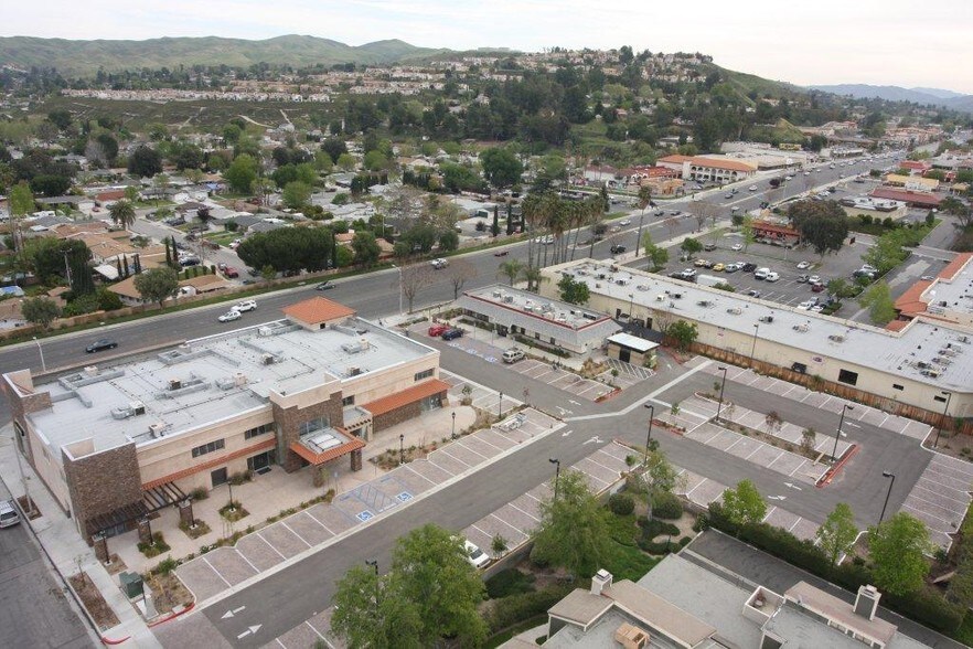 More Photos Of 19034-19042 Soledad Canyon Rd, Santa Clarita Medical For Lease