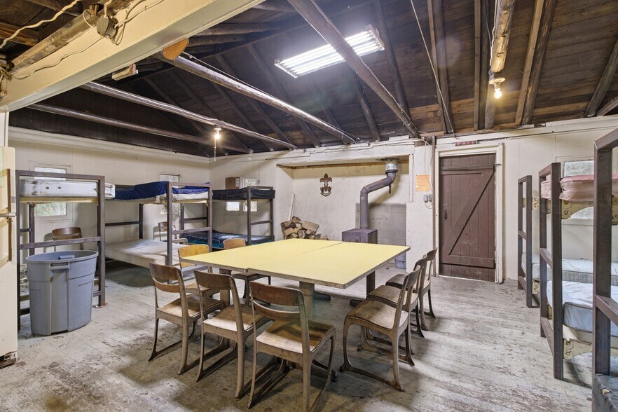 More Photos Of 89 Nolan Rd, Penfield General Retail For Sale