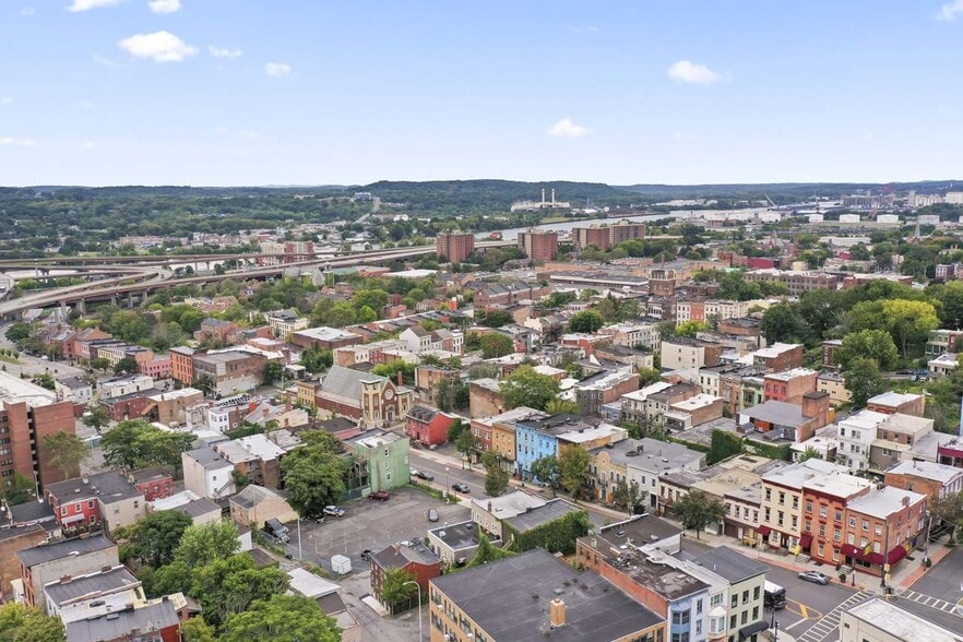 More Photos Of 165 Madison Ave, Albany Storefront Retail Residential For Sale