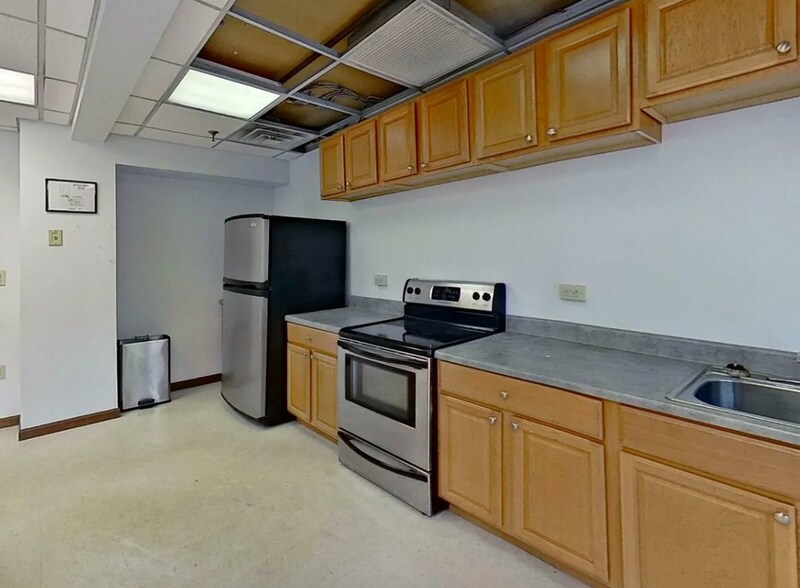 More Photos Of 135 Folly Mill Rd, Seabrook Office Residential For Sale