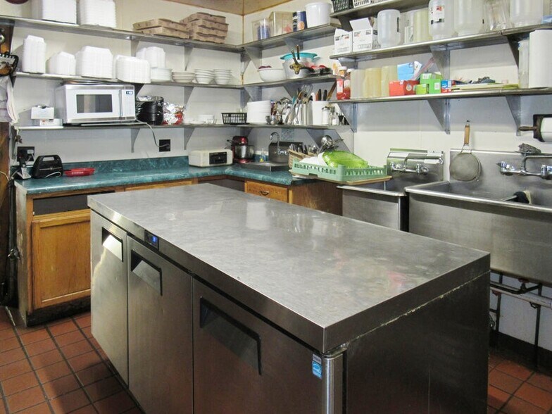 More Photos Of 6 Pickering St, Brookville Restaurant For Sale