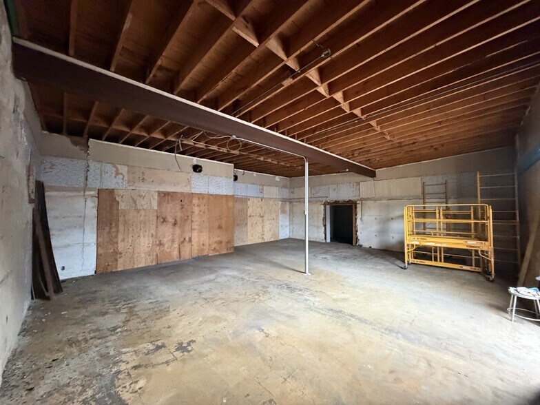 More Photos Of 3231 Summer Ave, Memphis Freestanding For Sale