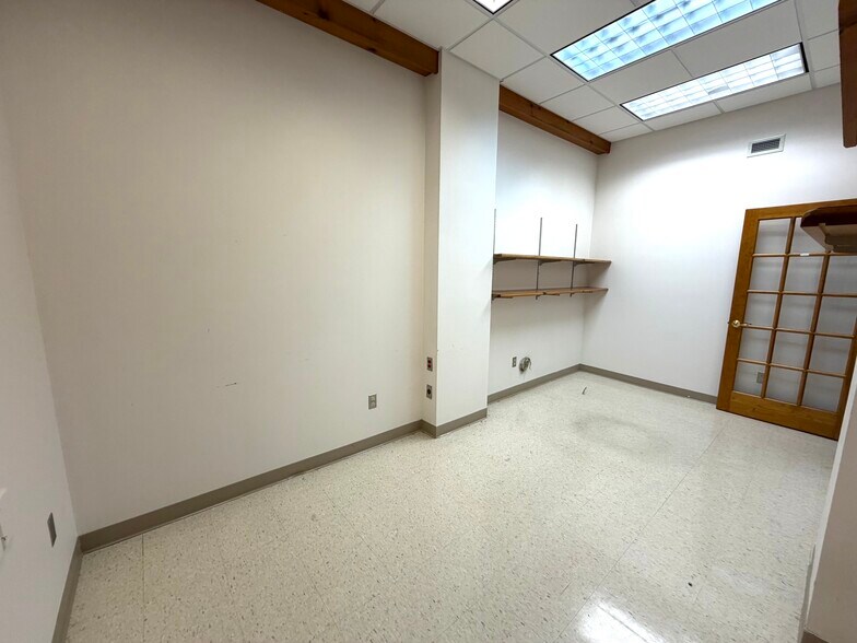 More Photos Of 22 S 2nd St, Emmaus Loft Creative Space For Lease