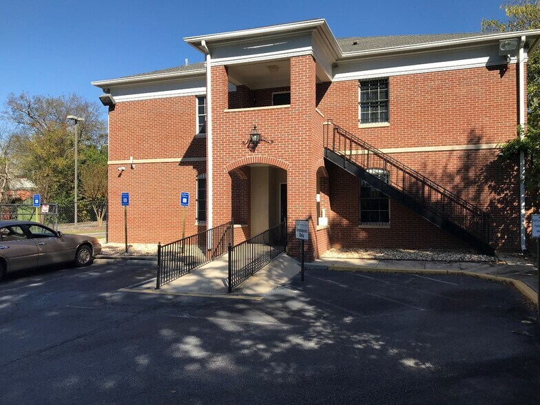 More Photos Of 2064 Vineville Ave, Macon-Bibb Medical For Sale