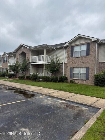 More Photos Of 2718 Bartlett Ave, Pascagoula Apartments For Sale