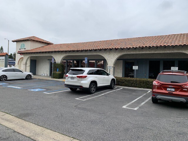 More Photos Of 17682 Beach Blvd, Huntington Beach Unknown For Lease