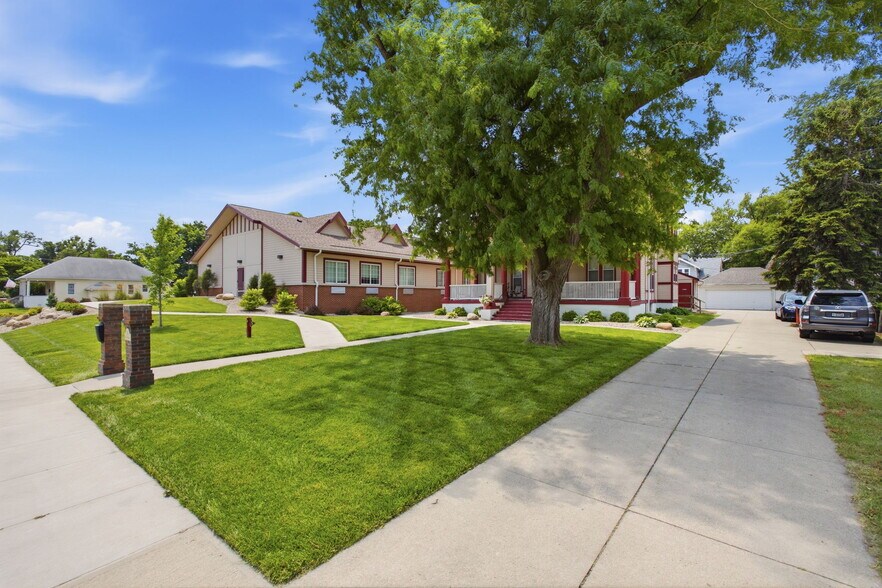 More Photos Of 915 N H St, Fremont Assisted Living For Sale