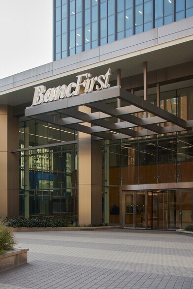More Photos Of 100 N Broadway Ave, Oklahoma City Office For Lease