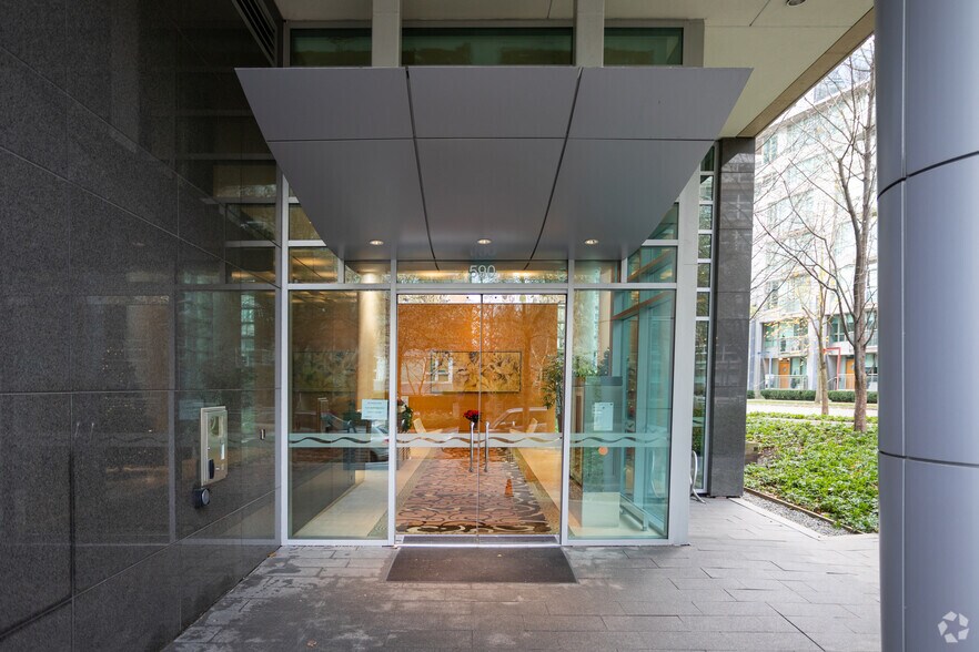 More Photos Of 510-590 Nicola St, Vancouver Apartments For Lease