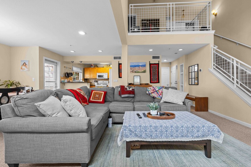 More Photos Of 577 Laurel St, San Carlos Apartments For Sale