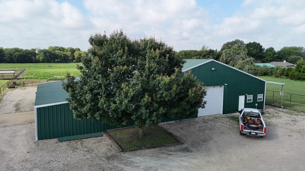 More Photos Of 1003 FM664 Ferris, TX, Red Oak Office For Sale