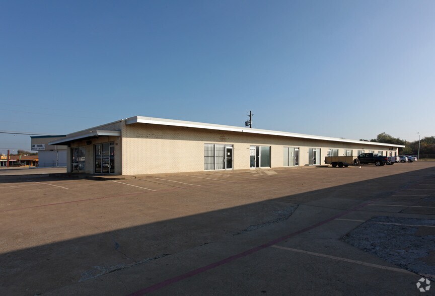 More Photos Of 9990 Monroe Dr, Dallas Flex For Lease