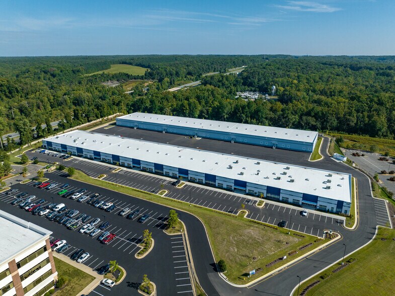 More Photos Of 650 Corporate Dr, Stafford Unknown For Lease