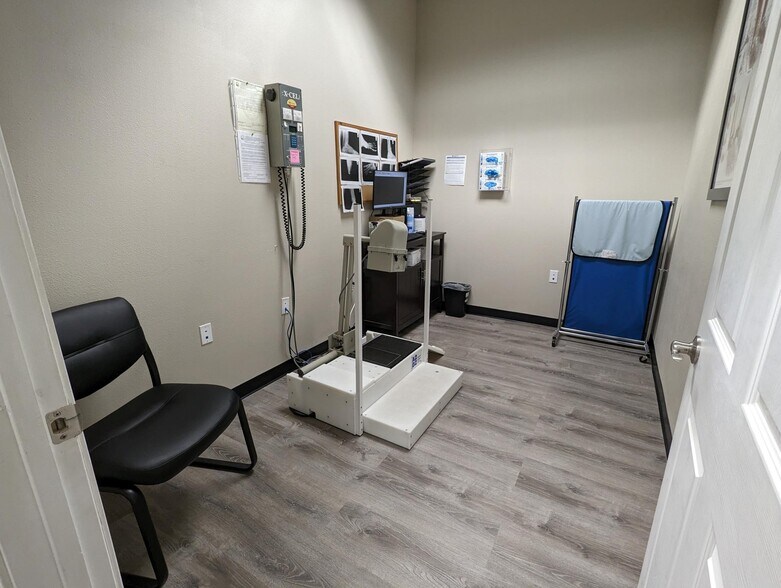 More Photos Of 1608 7th St, Las Vegas Freestanding For Sale