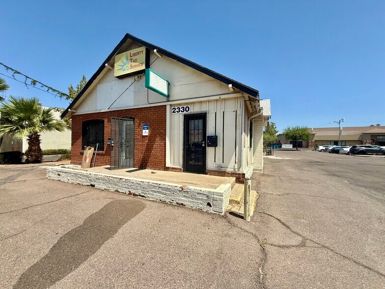 More Photos Of 2330 E McDowell Rd, Phoenix Storefront Retail Office For Lease