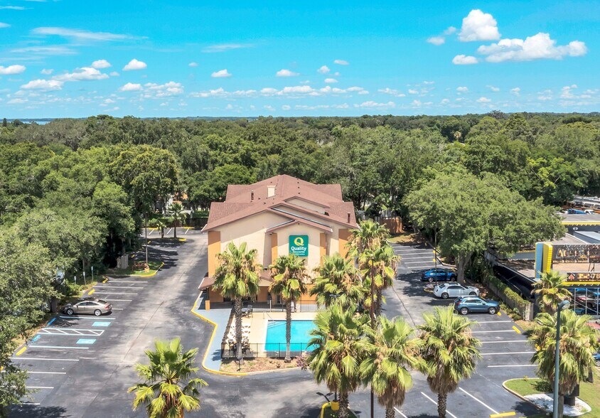 More Photos Of 1392 W North Blvd, Leesburg Hotel For Sale