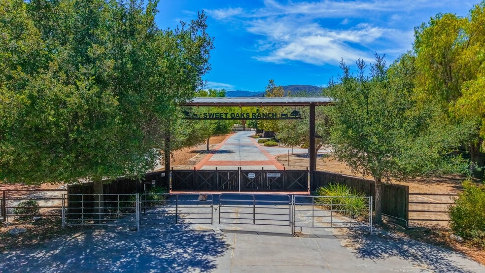 More Photos Of 38831 Pauba Rd, Temecula Land For Sale