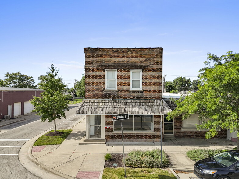 More Photos Of 201 Main St, Beech Grove Storefront Retail Residential For Sale