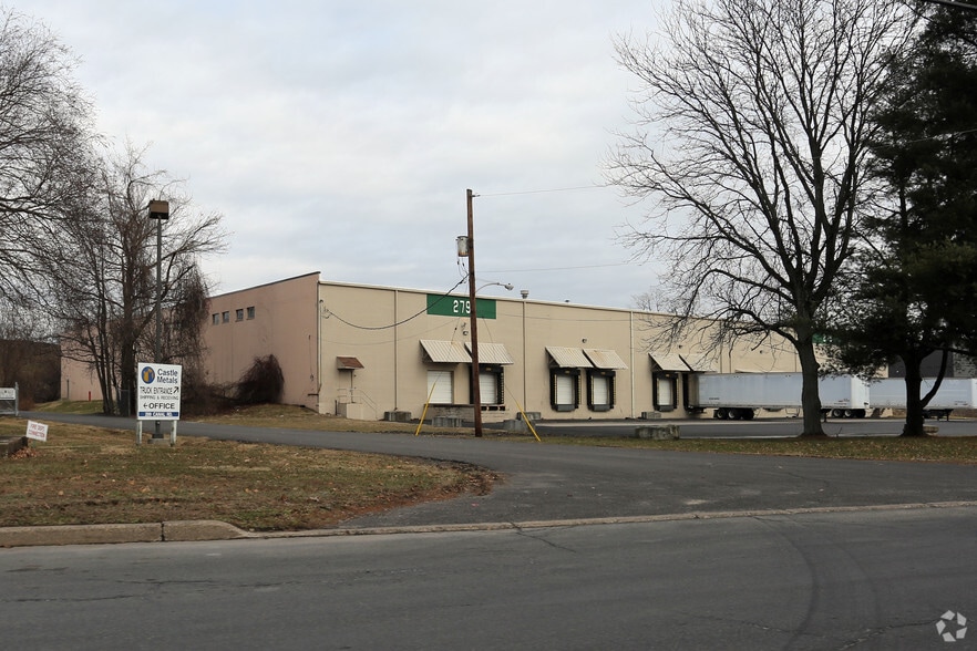 More Photos Of 279 Canal Rd, Fairless Hills Warehouse For Lease
