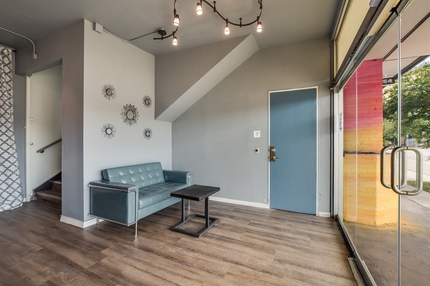 More Photos Of 4118 Fannin St, Houston Storefront For Lease