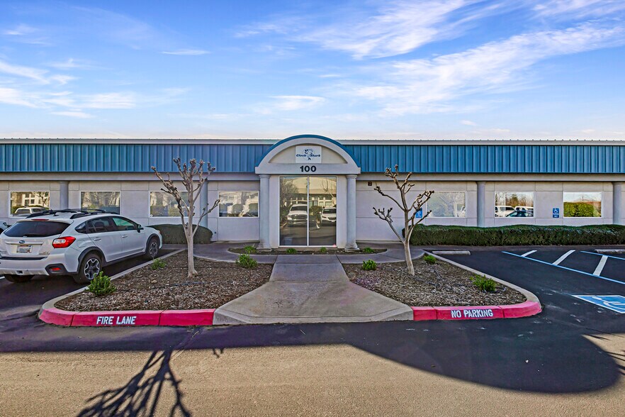 More Photos Of 900 Fortress St, Chico Office For Sale