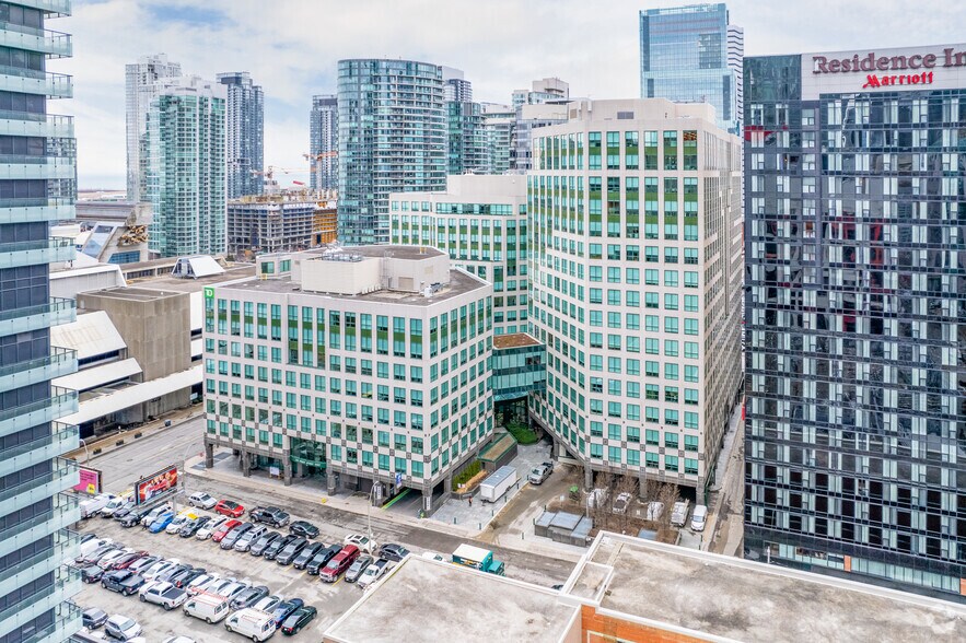 More Photos Of 310 Front St W, Toronto Office For Lease