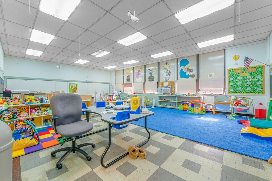 More Photos Of 300 North St, Waynesburg Schools For Sale