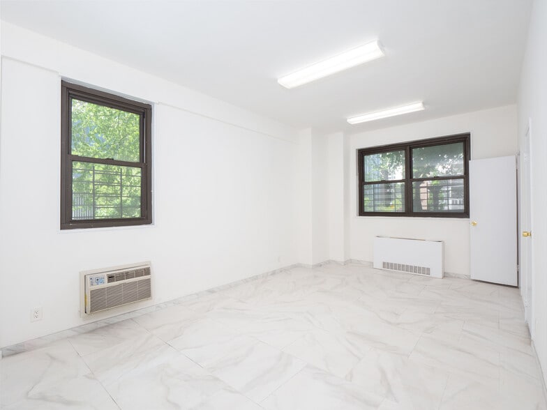 More Photos Of 140 West End Ave, New York Apartments For Sale