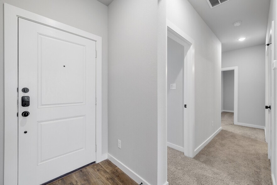 More Photos Of 4059 Clovis St, Midlothian Multifamily For Sale