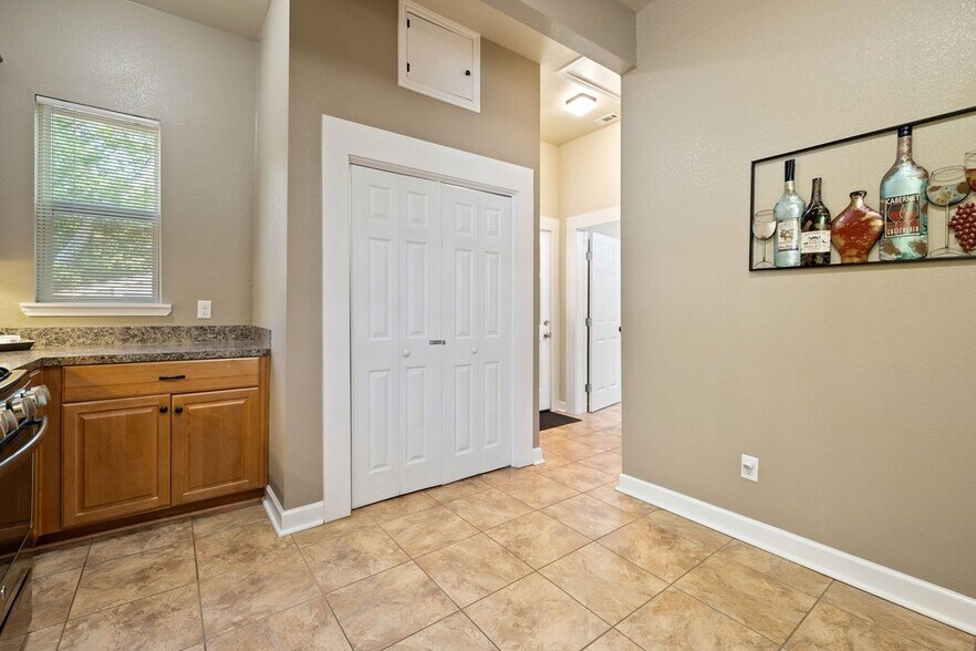 More Photos Of 314 W 3rd St, Taylor Multifamily For Sale