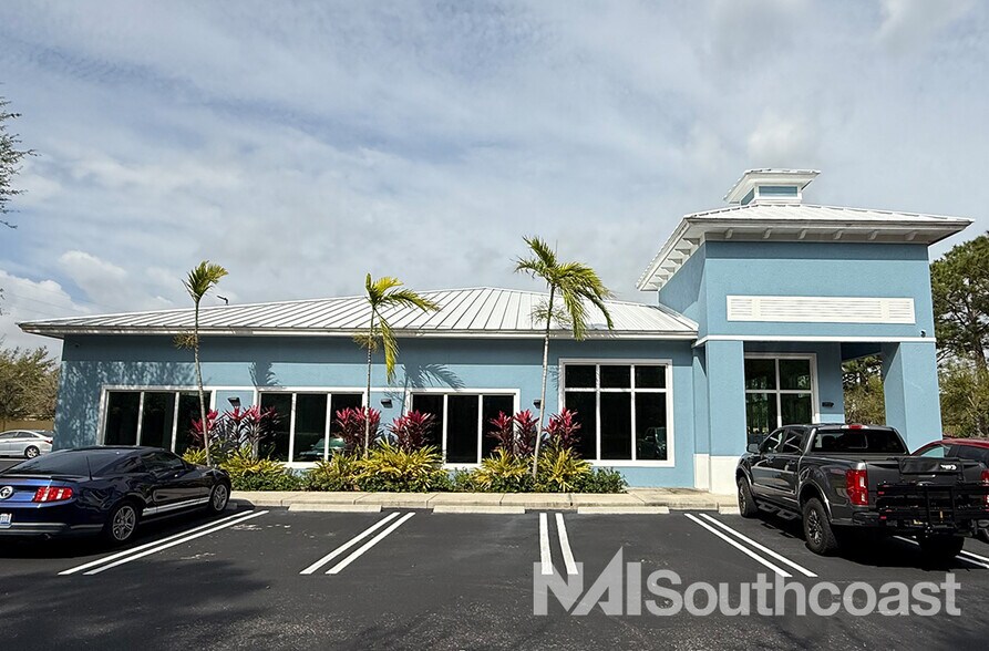 More Photos Of 1070 SW Gatlin Blvd, Port Saint Lucie Storefront Retail Office For Lease