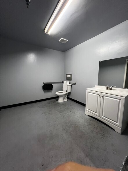 More Photos Of 12432 Foothill Blvd, Sylmar Industrial For Sale